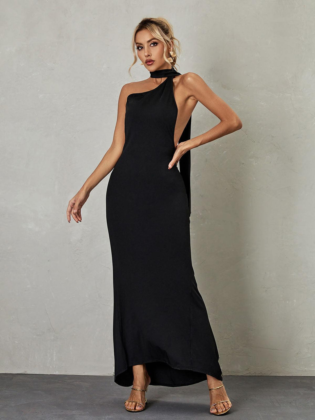 Toula Backless Maxi Dress In Black - Mew Mews